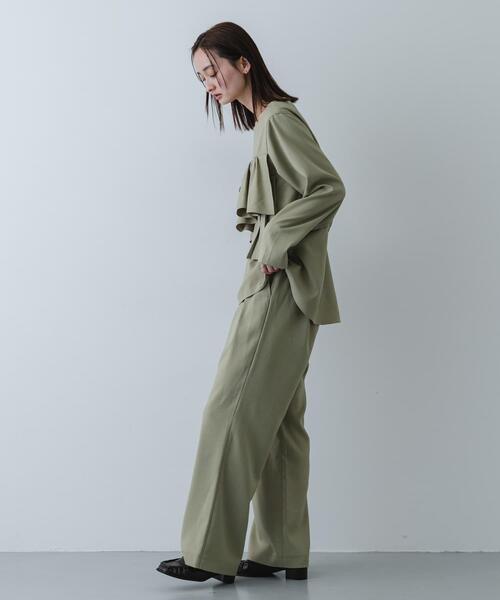 SENSE OF PLACE by URBAN RESEARCH（センスオブプレイスバイアーバンリサーチ）の「フリルトップパンツセットアップ（スラックス・レディース・ベージュ/ブラック/チャコールグレー・SMALL/MEDIUM）」の8枚目の写真