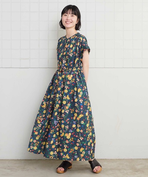 夏のフルーツプリント フレンチギャザーワンピース（ワンピース）｜l