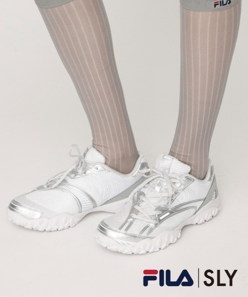 SLY(スライ)の「FILA ECHAPPE MS v2 フィラエシャッペエムエスブイツー 春服(スニーカー・レディース・ホワイト・25cm/24cm/23cm)」の2枚目の写真