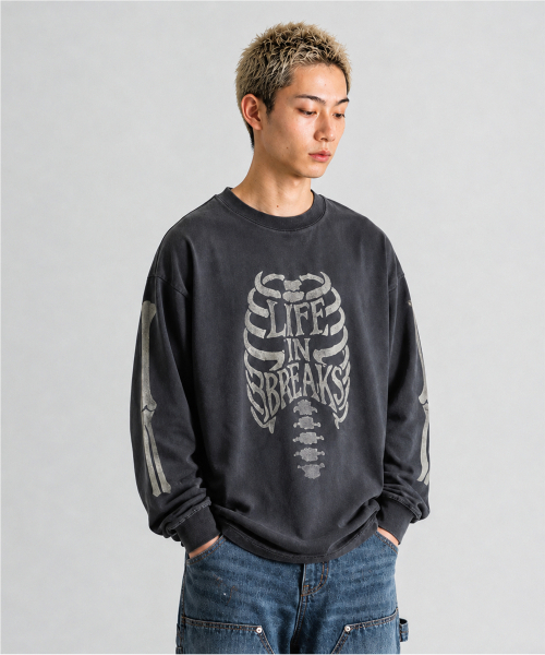 QT8 GARMENTS(キューティーエイトガーメント)の「LB Life Bones Washed Long Sleeve (Charcoal)(Tシャツ/カットソー・メンズ・その他・MEDIUM/LARGE/X-LARGE)」の1枚目の写真