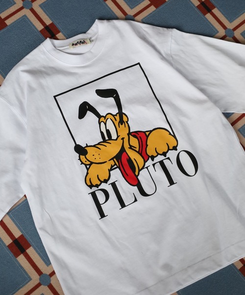 ATELANE(アテレーン)の「Disney ミッキーマウス プリントBIGTEE ミッキーマウス/ミニーマウス/ドナルド/プルート 半袖(Tシャツ/カットソー・メンズ・ブラック系1/ブラック系3/ホワイト系3/ホワイト系5/グリーン/ピンク/グレー/ベージュ/ホワイト系1/カーキ/ホワイト系2/サックスブルー/ブラック系5/ブラック系2/ブラック系4/ホワイト/ホワイト系4/イエロー・M/L)」の4枚目の写真