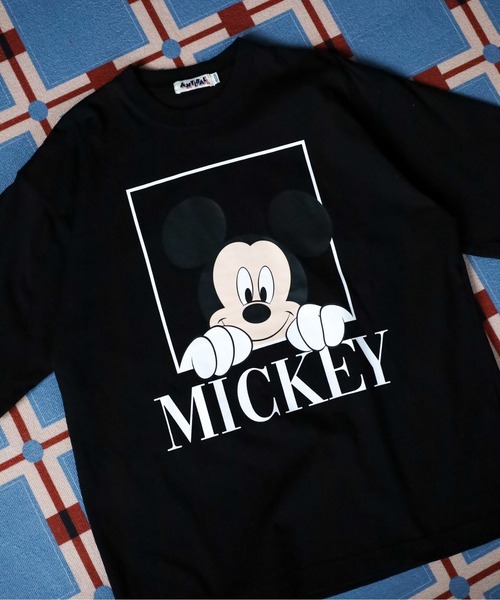 ATELANE(アテレーン)の「Disney ミッキーマウス プリントBIGTEE ミッキーマウス/ミニーマウス/ドナルド/プルート 半袖(Tシャツ/カットソー・メンズ・ブラック系1/ブラック系3/ホワイト系3/ホワイト系5/グリーン/ピンク/グレー/ベージュ/ホワイト系1/カーキ/ホワイト系2/サックスブルー/ブラック系5/ブラック系2/ブラック系4/ホワイト/ホワイト系4/イエロー・M/L)」の8枚目の写真
