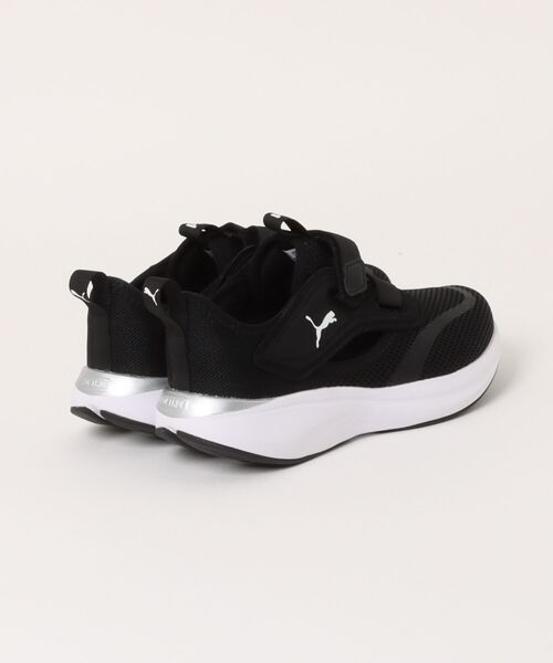 PUMA(プーマ)の「PUMA プーマ SOFTRIDE MOVE ON R JF レディースサンダルスニーカー ウォーキング(ソフトライド ムーブオンラクJF)(スニーカー・レディース・ブラック/アイボリー/ライトグレー・23.0cm/25.5cm/24.5cm/23.5cm/22.5cm/25.0cm/24.0cm)」の4枚目の写真