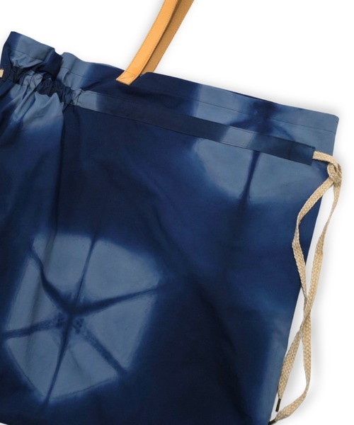 ohta（オータ）の「【ohta】 shibori bag（トートバッグ・メンズ・ブルー・FREE）」の8枚目の写真