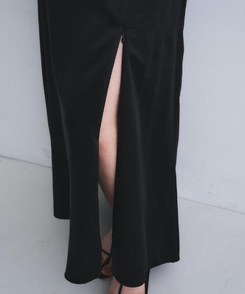 CODE A(コードエー)の「satin slit flare skirt(スカート・レディース・ホワイト/ブラック/ライトグレー・36/38)」の8枚目の写真