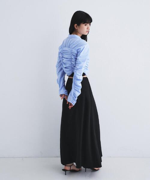 CODE A(コードエー)の「satin slit flare skirt(スカート・レディース・ホワイト/ブラック/ライトグレー・36/38)」の10枚目の写真