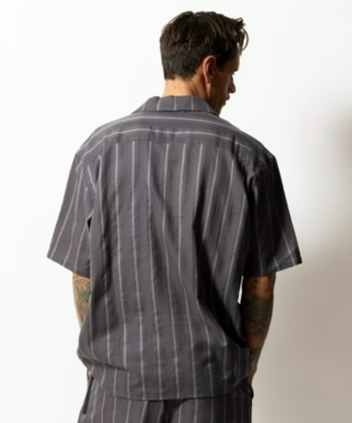 ROARK REVIVAL（ロアークリバイバル）の「【ROARK】S/S JACQUARD SHIRTS（シャツ/ブラウス・メンズ・ブラック・MEDIUM）」の2枚目の写真