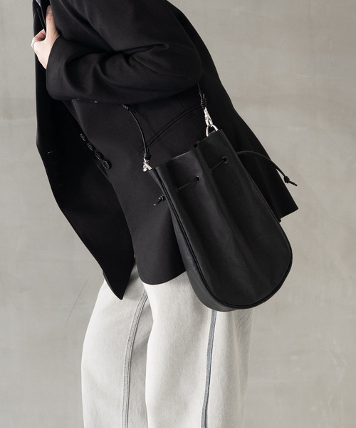Senti(センティ)の「SENTI センティ / Dyneema Leather MEDICINE BAG L / 超軽量ダイニーマレザー メディスンバッグ L / 3041(ショルダーバッグ・メンズ・ブラック系その他/ブラック・FREE)」の12枚目の写真