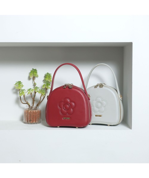アーチシェイプ 2WAYショルダー（ショルダーバッグ）｜MARY QUANT