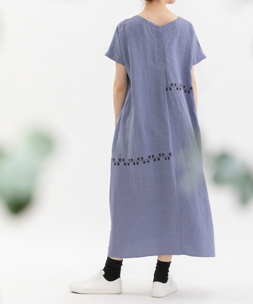 nop de nod(ノップドゥノッド)の「リネンレーヨンライン刺繍2wayワンピース(ワンピース・レディース・ブラック/ネイビー/ライトブルー・3)」の15枚目の写真
