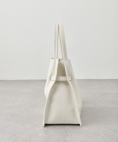 La boutique BonBon（ラブティックボンボン）の「【ヴィオラドーロ】イタリアンWフェイス型押しレザートートL（トートバッグ・レディース・ライトグレー/グレー系その他・FREE）」の4枚目の写真