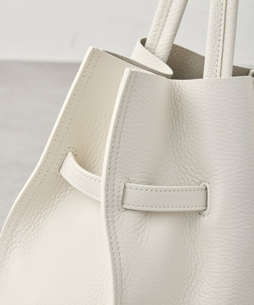 La boutique BonBon（ラブティックボンボン）の「【ヴィオラドーロ】イタリアンWフェイス型押しレザートートL（トートバッグ・レディース・ライトグレー/グレー系その他・FREE）」の10枚目の写真