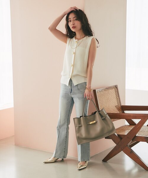 La boutique BonBon(ラブティックボンボン)の「【ヴィオラドーロ】イタリアンWフェイス型押しレザートートL(トートバッグ・レディース・ライトグレー/グレー系その他・FREE)」の18枚目の写真