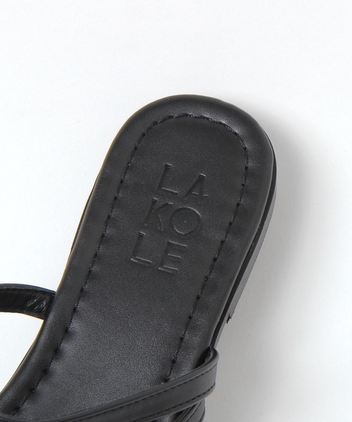 LAKOLE(ラコレ)の「サムリングフラットサンダル / 658029(サンダル・レディース・ブラウン/ブラック・MEDIUM/LARGE)」の9枚目の写真