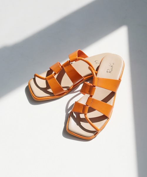 RiiiKa（リーカ）の「【RiiiKa/リーカ】スクエアフラットサンダル アシンメトリー スクエアトゥ フラットサンダル ローヒール（サンダル・レディース・オレンジ/ホワイト/ブラック・S/M/L/LL）」の3枚目の写真