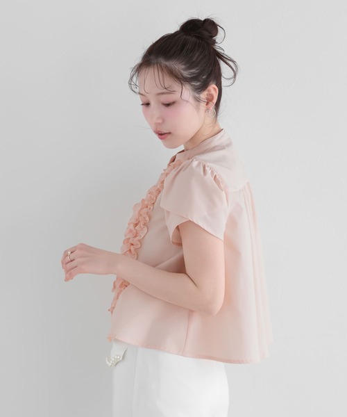 Fit more(フィットモア)の「ドットフリルチューリップスリーブショート丈ブラウス(シャツ/ブラウス・レディース・ホワイト/クリーム/コーラル・FREE)」の21枚目の写真