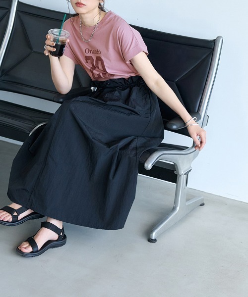 BELLUNA(ベルーナ)の「【接触冷感 UV対策 アンチピリング】ひんやリッチコットンドルマン綿100Tシャツ(Tシャツ/カットソー・レディース・オフホワイト/杢グレー/ピンク/ブラック/カーキ/チャコール・X-LARGE/LARGE/MEDIUM)」の21枚目の写真