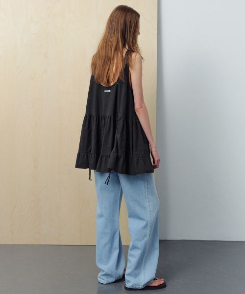 LEVAR(レバー)の「Low Tiered Sleeveless Dress - Black(ワンピース・レディース・その他・FREE)」の2枚目の写真