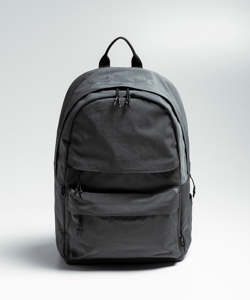+phenix(プラスフェニックス)の「+phenix(プラスフェニックス)SWIFT BACKPACK / スウィフト バックパック(バックパック/リュック・メンズ・グレー/ブラック・ONE SIZE)」の5枚目の写真