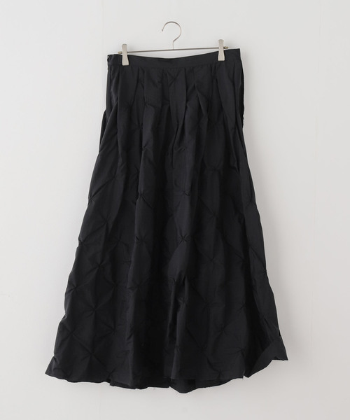 VERMEIL par iena（ヴェルメイユパーイエナ）の「TanC TOKYO タンクトウキョウ Embroidery Over スカート TC26A-048（スカート・レディース・ブラック・FREE）」の5枚目の写真