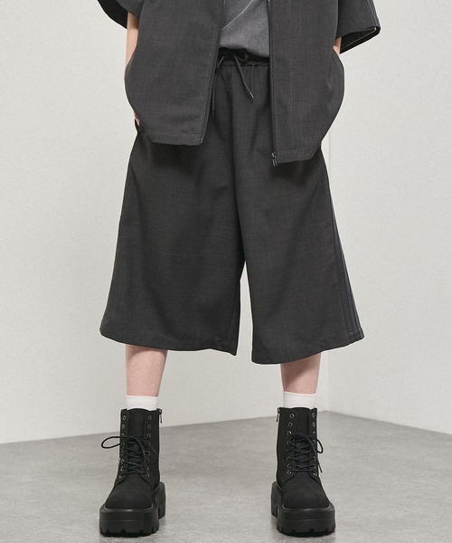 パンツ Ribbon Detail Side Line Wide Shorts Alfred Alex（アルフレッドアレックス）の「【Alfred Alex】Side Line