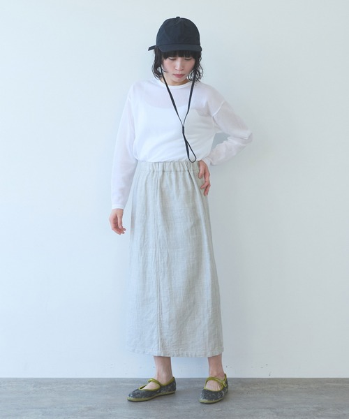 yuni(ユニ )の「△Hemp/C herringbone tight gum skirt(スカート・レディース・ベージュ/ブラック・FREE)」の4枚目の写真
