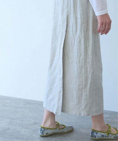 yuni(ユニ )の「△Hemp/C herringbone tight gum skirt(スカート・レディース・ベージュ/ブラック・FREE)」の8枚目の写真