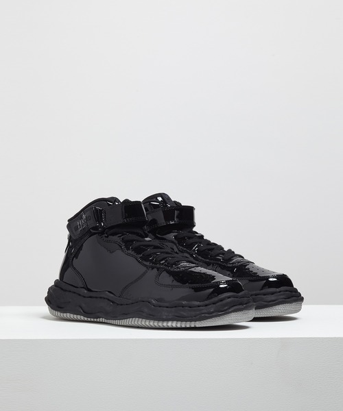BED J.W. FORD(ベッドフォード)の「"WAYNE" OG Sole Patent Leather High-top Sneaker(スニーカー・メンズ・ブラック・40/41/42)」の2枚目の写真