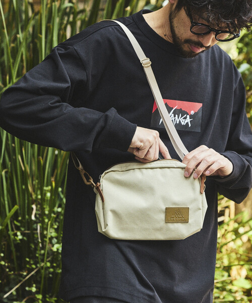 FREAK'S STORE(フリークスストア)の「GREGORY × FREAK'S STORE/グレゴリー 別注 POACH SHOULDER LEATHER PATCH/別注 ポーチショルダーレザーパッチ(ショルダーバッグ・レディース・ブラック/ベージュ・ONE SIZE)」の9枚目の写真