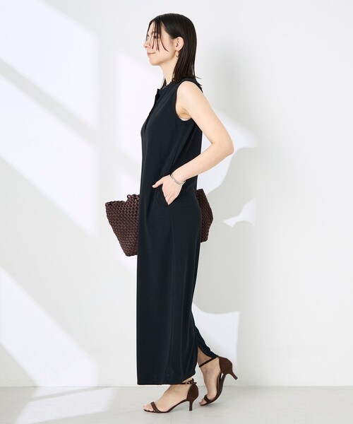 NOLLEY’S(ノーリーズ)の「《アンサンブル対応》ウォッシャブルイージーケアカノコノースリーブヘンリーネックワンピース(ワンピース・レディース・ブラック/チャコールグレー・2/1)」の5枚目の写真