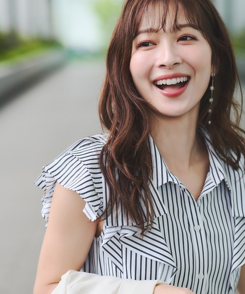 NATURAL BEAUTY BASIC(ナチュラルビューティーベーシック)の「【山本里菜さんコラボ】リボンラッフルシャツワンピース(ワンピース・レディース・ホワイト系その他/ネイビー/チャコールグレー・SMALL/MEDIUM/P/S)」の1枚目の写真
