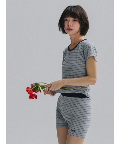 ANNEHEARTS(アンハーツ)の「Nostalgic Stripe Round Shorts_GREY(その他パンツ・レディース・その他・FREE)」の3枚目の写真