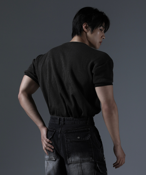 CARMID（カミド）の「アンティークウォッシングヘンリーネック半袖[ダークブラウン]（Tシャツ/カットソー・メンズ・その他・1/2/3）」の6枚目の写真