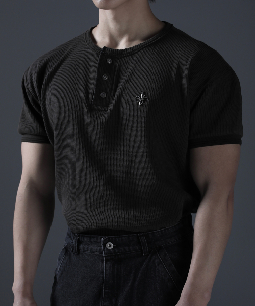 CARMID（カミド）の「アンティークウォッシングヘンリーネック半袖[ダークブラウン]（Tシャツ/カットソー・メンズ・その他・1/2/3）」の11枚目の写真