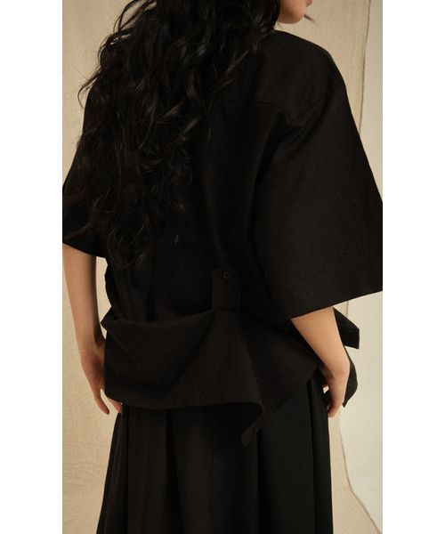 RECULER（ルキュレ）の「Bijo Point Short-Sleeved Shirts Black (Ver. Tie)（シャツ/ブラウス・レディース・その他・FREE）」の5枚目の写真