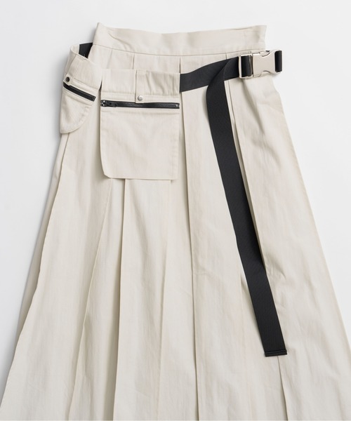 MAISON SPECIAL(メゾンスペシャル)の「Military Pocket Skirt/ミリタリーポケットスカート(スカート・レディース・カーキ/アイボリー/チャコールグレー・36/38)」の8枚目の写真