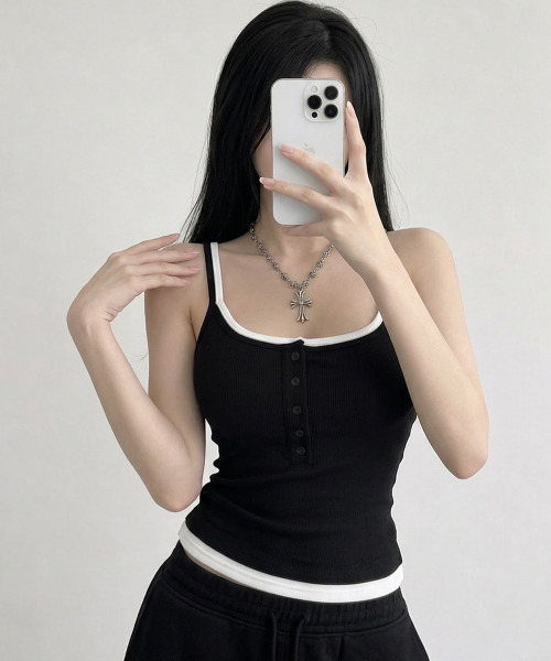VIVID LADY（ビビッドレディー）の「レイヤード風 カップイン キャミトップス（キャミソール・レディース・ネイビー/ベージュ/グレー/ブラック・FREE）」の16枚目の写真