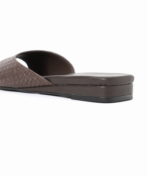 SLOBE IENA(スローブイエナ)の「SLOBE レザーミュール(サンダル・レディース・ブラウン・24.5cm/24cm/23.5cm/23cm)」の16枚目の写真