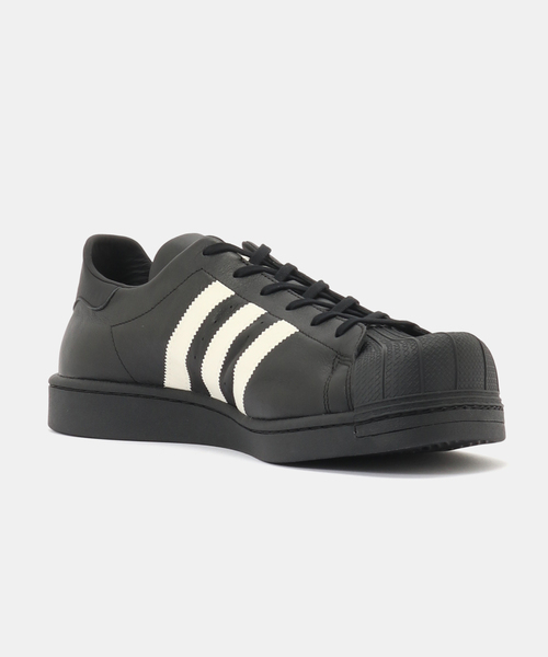 adidas Originals(アディダスオリジナルス)の「adidas Originals SST BY AVAVAV KI0733(スニーカー・メンズ・ブラック・27.5cm/28.5cm/26cm/28cm)」の5枚目の写真