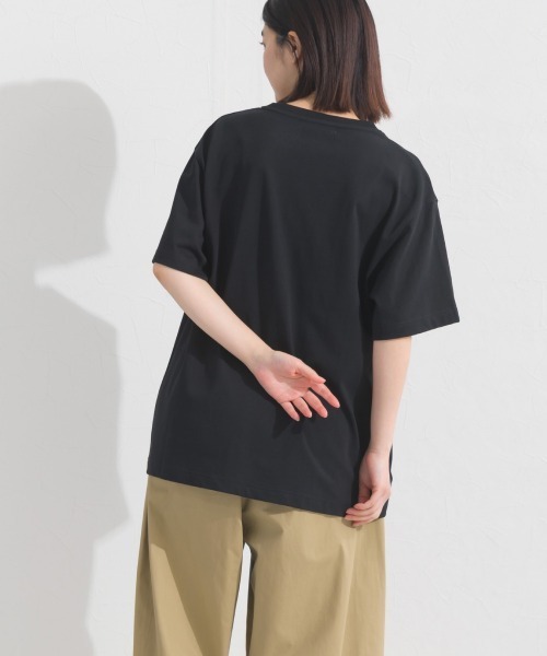 OMNES(オムネス)の「ロゴプリント半袖Tシャツ(Tシャツ/カットソー・レディース・ブラック/ネイビー/レッド/ホワイト/パープル・FREE)」の13枚目の写真