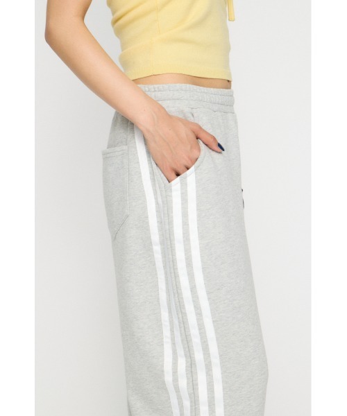 LAGUA GEM（ラグアジェム）の「SIDE LINE WAPPEN SWEAT パンツ（スウェットパンツ・レディース・ネイビー/チャコールグレー/杢グレー・SMALL/MEDIUM）」の13枚目の写真