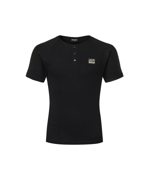 MIHAK(ミハク)の「メタルプレートマッスルフィットヘンリーネックTシャツ(BLACK)(Tシャツ/カットソー・メンズ・その他・1/4/3/2)」の4枚目の写真