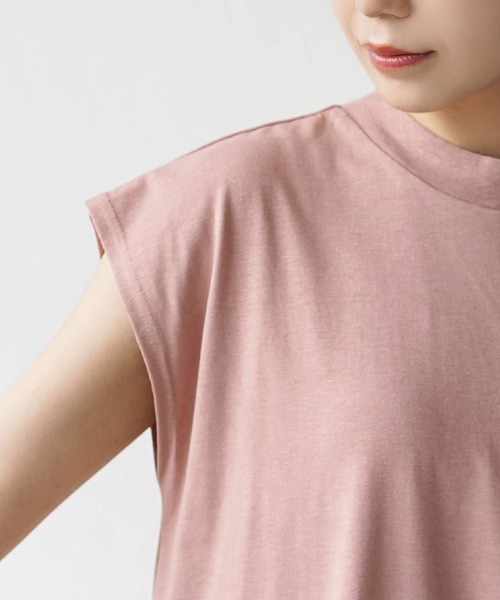 zootie（ズーティー）の「URBAN PLUS フレンチスリーブワンピース（ワンピース・レディース・チャコール/グレイッシュブルー/テラコッタ/ブラウン系その他/ネイビー/ダークグリーン/ブラック/ライトブルー/グレイッシュベージュ/ライトベージュ/アイボリー/オフホワイト/スモークピンク・フリー）」の16枚目の写真