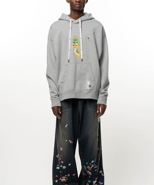 Maison MIHARA YASUHIRO(メゾンミハラヤスヒロ)の「Leon Printed Hoodie(パーカー・メンズ・ホワイト/グレー/ブラック・44/46/48)」の3枚目の写真