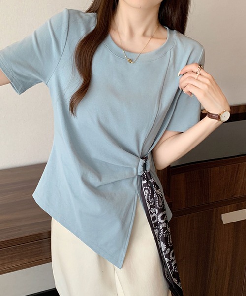 2ly2(トゥーリートゥー)の「アシンメトリードレープトップス / スカーフデザイン 半袖カットソー(Tシャツ/カットソー・レディース・ホワイト/ブルー/ブラック/ネイビー・FREE)」の14枚目の写真
