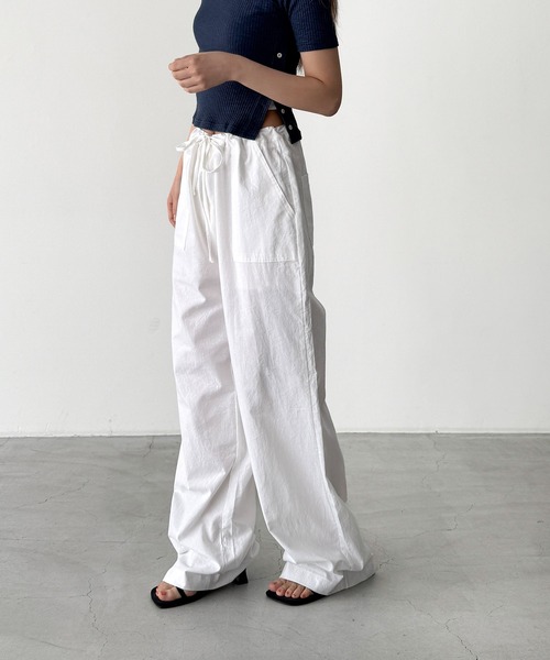 CANAL JEAN(キャナルジーン)の「HARING ベイカーイージーパンツ(その他パンツ・レディース・ネイビー/ホワイト・ONE SIZE)」の6枚目の写真