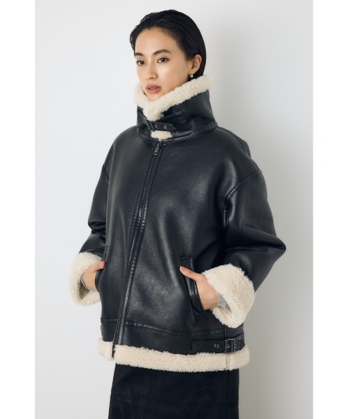 AZUL by moussy（アズールバイマウジー）の「【不動の人気アウターがついに予約開始】【着丈バリエ】フェイクムートンB-3ブルゾン　秋服　冬服　ボア　レザー（ブルゾン・レディース・ブラック/カーキ/ベージュ・SMALL/MEDIUM）」の16枚目の写真