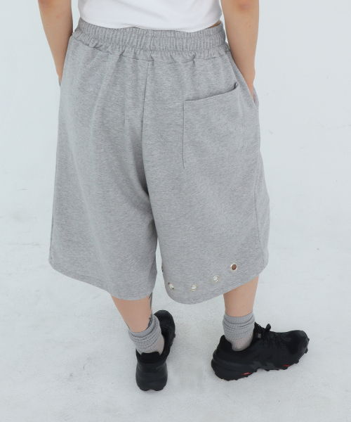 FUZZY SCAN（ファジスキャン）の「ラインアイレットバミューダパンツメランジ（その他パンツ・レディース・チャコールグレー・ONE SIZE/TWO）」の3枚目の写真