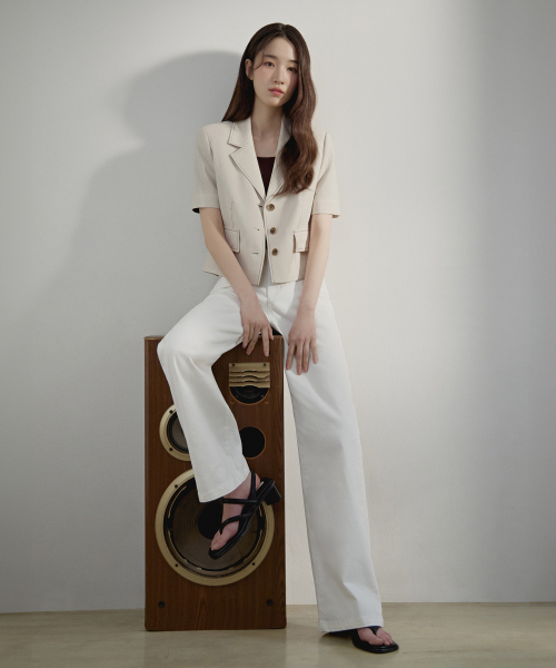MIND BRIDGE WOMEN（マインドブリッジウーマン）の「[W]ワイドホワイトデニムパンツ（デニムパンツ・レディース・ホワイト・55/66）」の3枚目の写真