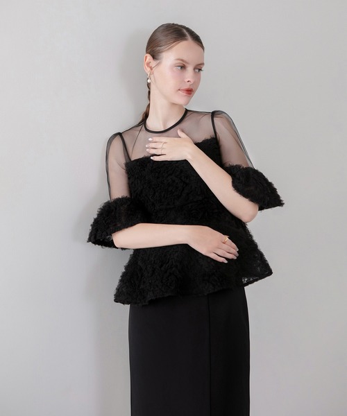 Leja（レジャ）の「【LEJA】チュールフリルジャガードペプラムセットアップドレスワンピース美脚効果結婚式 パーティードレス 成人式 二次会 同窓会 お呼ばれ オケージョン 20代 30代（ドレス・レディース・ブラック・SMALL/MEDIUM）」の2枚目の写真